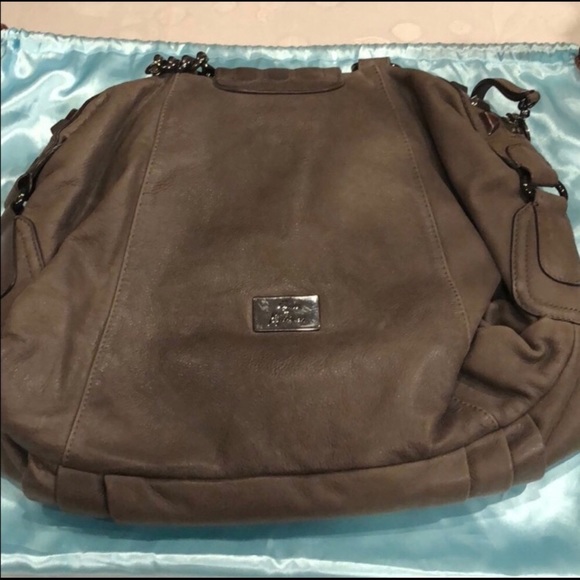 Marciano Guess Handbag, Gray with studs and chains - Picture 3 of 7